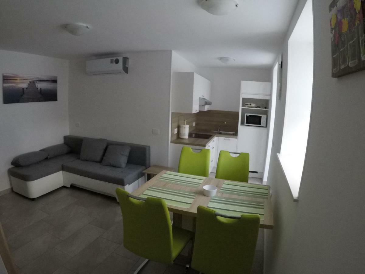 Apartmaji Ema كوبر المظهر الخارجي الصورة